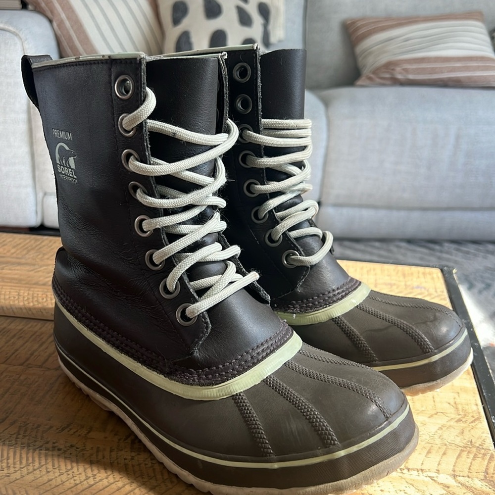 Sorel women’s winter boots size 7, 1964 canvas winer boot